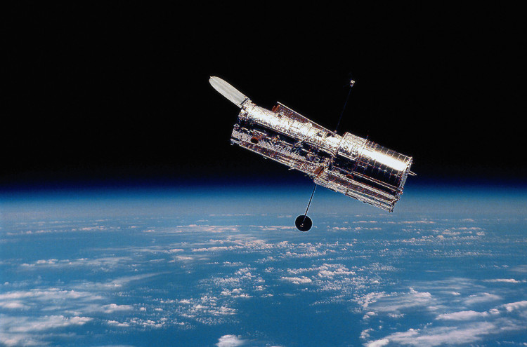 Picture 2 of Learn about Hubble Space Telescope