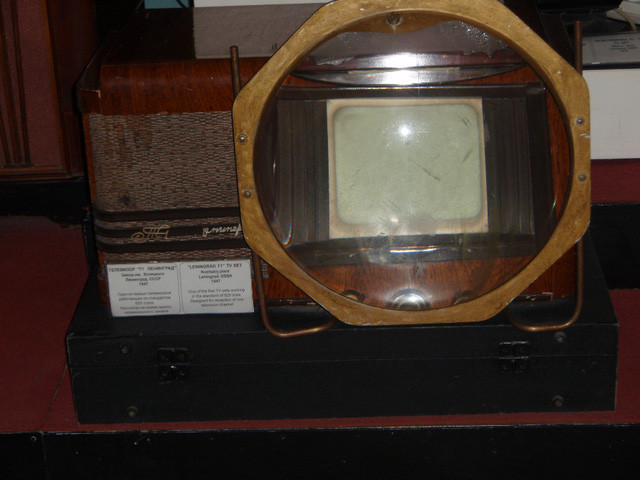 Picture 10 of Let's review the once-illustrated Soviet hi-tech collection (Part 1)