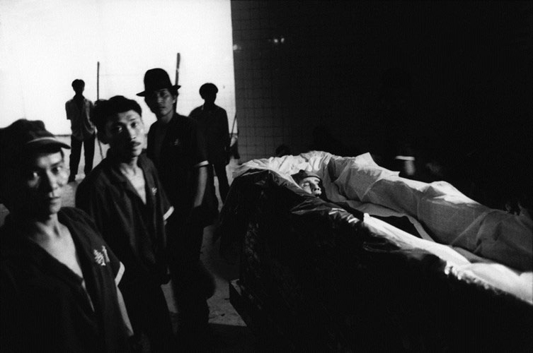 Picture 11 of Life in Cholon in 1991 through photo Patrick Zachmann (Part 1)