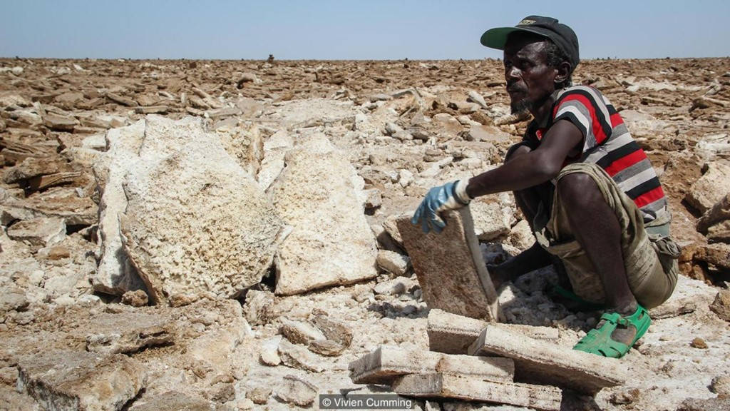 Picture 13 of Life in the hottest land in the world