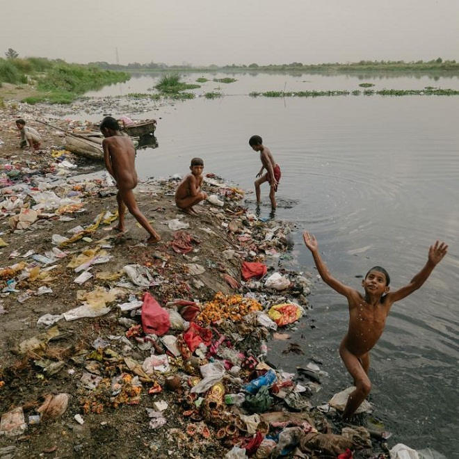 Picture 11 of Life in the world's most polluted city