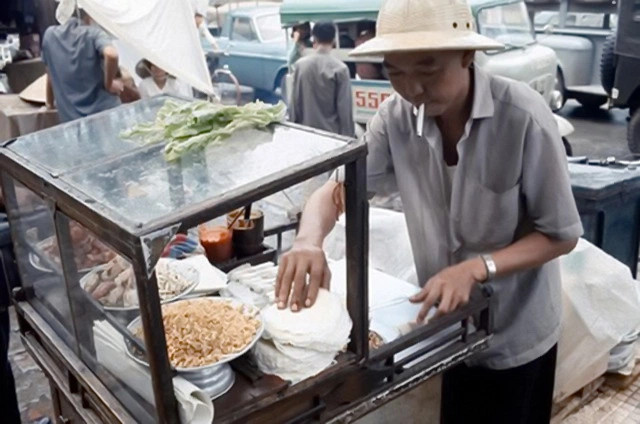 Picture 15 of Looking back at Saigon street food before 1975