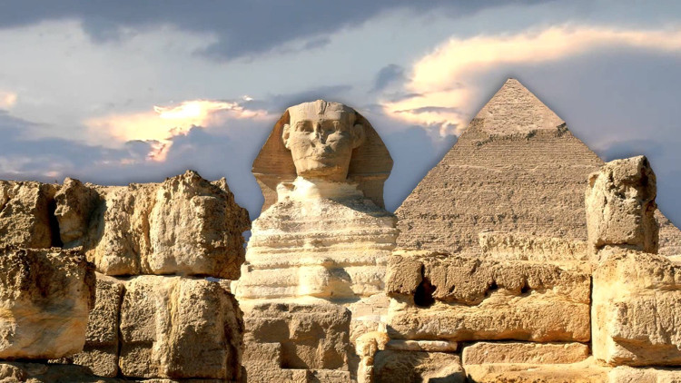 Picture 1 of Looking for the most tragic queen's tomb in Egypt: Must marry her grandfather, father and brother