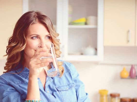 Picture 3 of Lose weight but just drink each water?  Is it true that life is just pink like that?