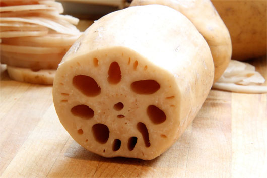 Picture 1 of Lotus root cure hot season