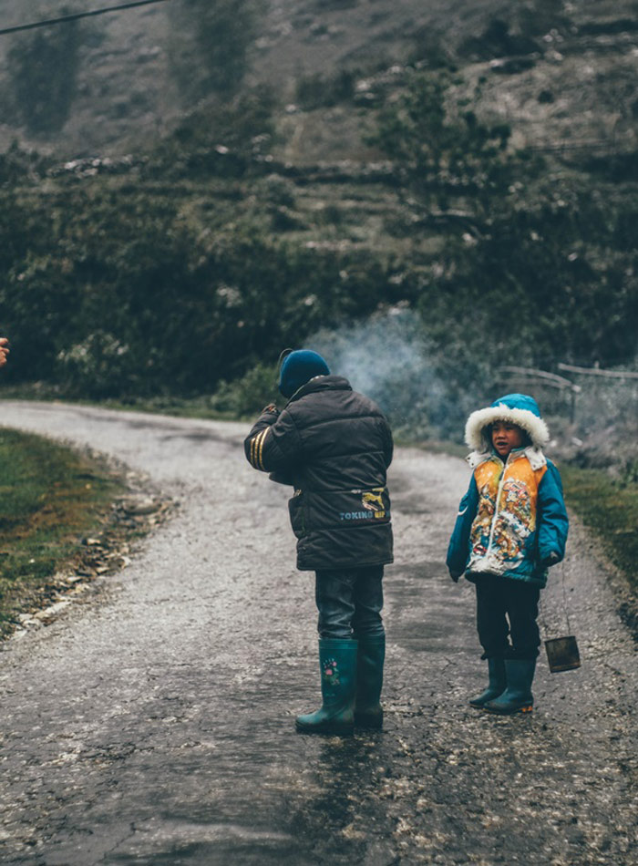 Loving smiles of children in the images 6
