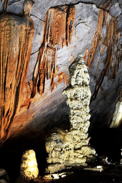 Picture 11 of Magic beauty in Asia's longest dry cave