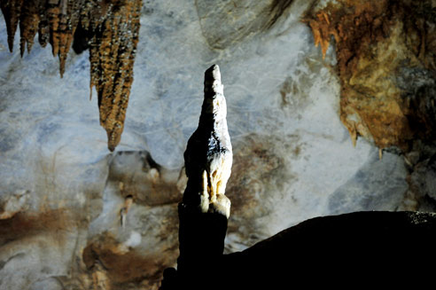 Picture 14 of Magic beauty in Asia's longest dry cave