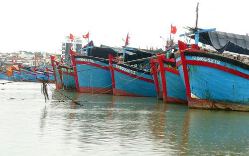 Picture 2 of Many central provinces respond to tropical depressions
