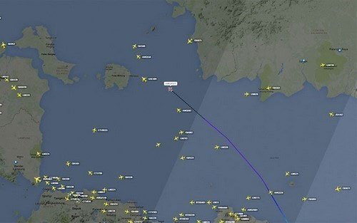 Picture 1 of Many flights at the same time, why is QZ8501 only in distress?