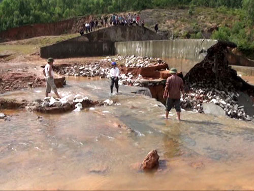 Picture 1 of Many provinces in the northern mountainous region suffered from flooding