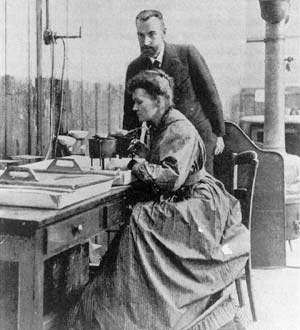 Picture 5 of Marie Curie - The most famous female doctor in the world