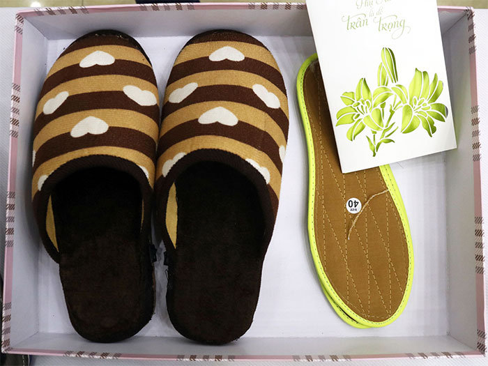 Picture 2 of Massage slippers help reduce stress, stimulate memory created by students
