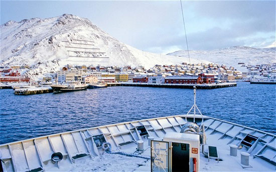 Picture 1 of Melting ice makes Norway approach Asia