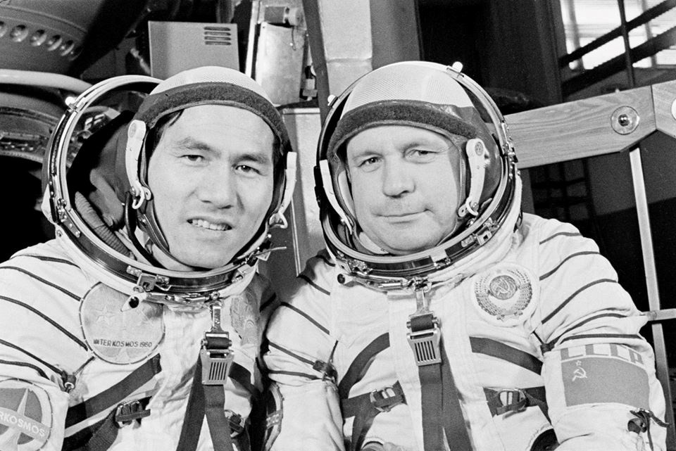 Picture 6 of Memorable image of astronaut Viktor Gorbatko and Pham Tuan flying to space