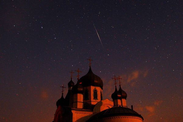 Picture 8 of Memorize the series of Perseid meteor shower that illuminates the sky all over the world
