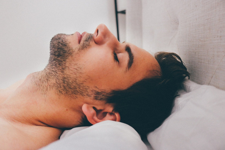 Picture 1 of Men sleeping after 0h are prone to infertility