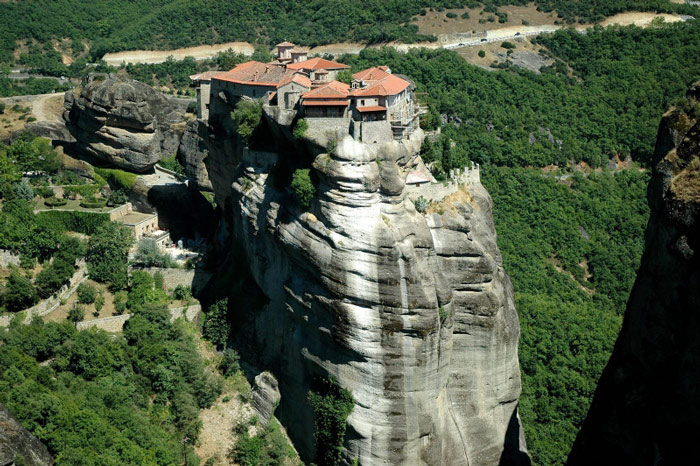 Picture 4 of Meteora monastery complex