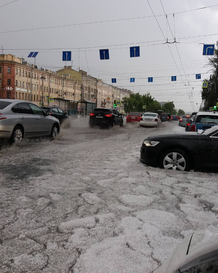 Picture 4 of Mid-summer, streets of glaciers in Russia