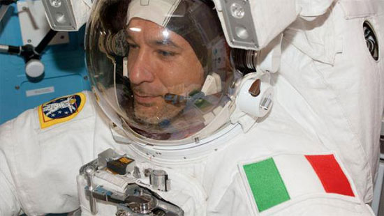 Picture 3 of Minutes of life and death of astronauts in the universe