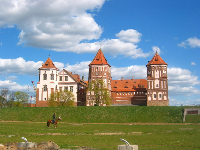 Picture 3 of Mirsky Castle Complex - World cultural heritage in Belarus