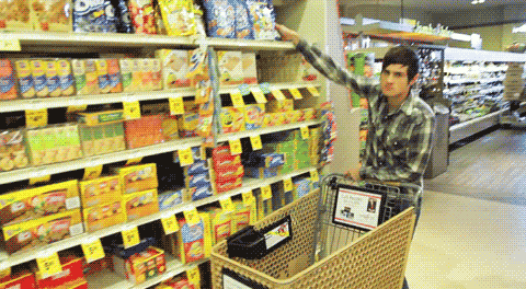 Picture 2 of Mistakes when going to the supermarket make you hook more purse