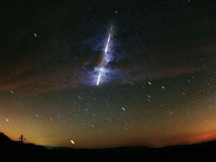 Picture 1 of Moonlight will hinder observing the most beautiful meteor shower of the year in Vietnam