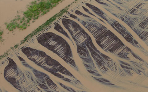 Picture 4 of More than 10,000 Australians stuck in the flood