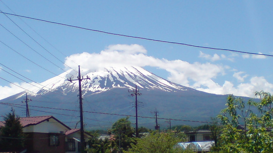 Picture 1 of More than half a million people evacuated if Mount Fuji erupted
