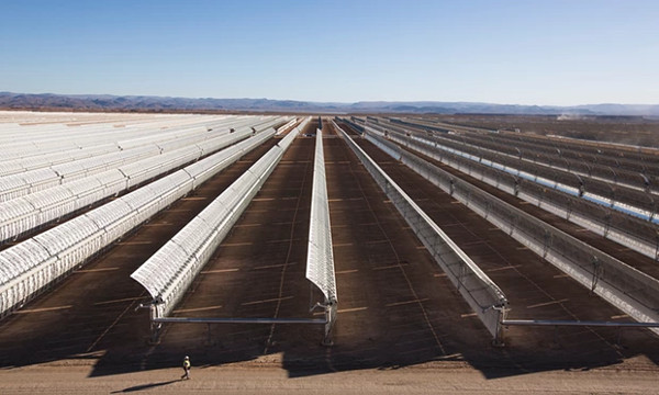 Picture 1 of Morocco built the world's largest solar power plant