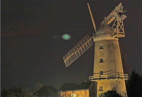 Picture 2 of Muon seem strange objects in the sky