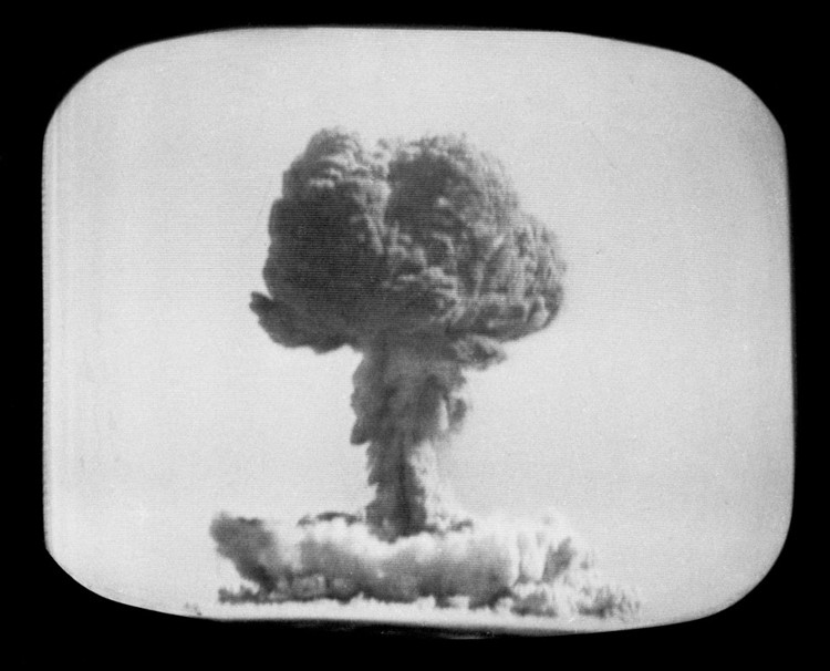 Picture 6 of Mushroom clouds haunt mankind for 72 years
