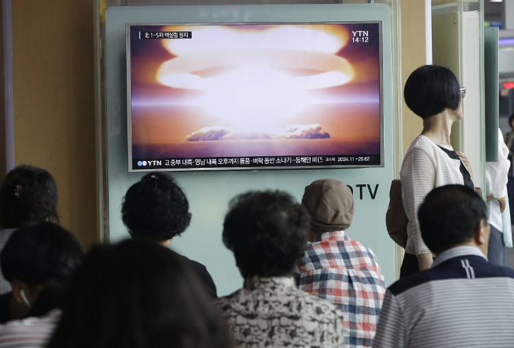 Picture 8 of Mushroom clouds haunt mankind for 72 years