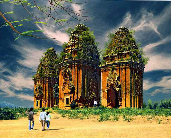 Picture 13 of My Son Sanctuary