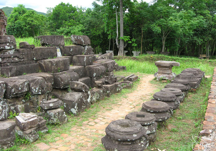 Picture 7 of My Son Sanctuary