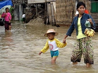 Picture 1 of Myanmar: 5 people died in the heaviest rain after 50 years