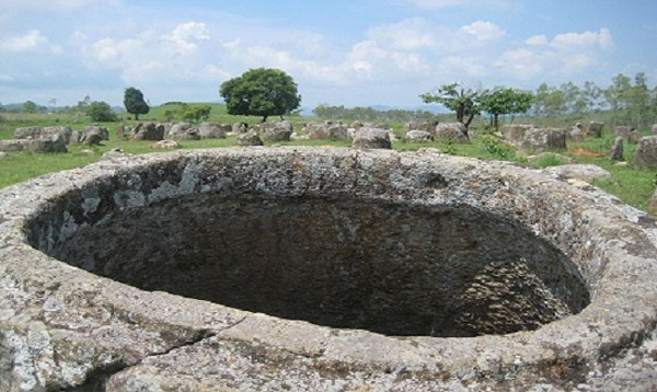 Picture 6 of Mysterious 2,500 years in Laos jars