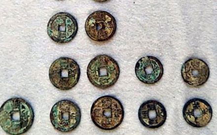 Picture 1 of Mysterious 5.6 tons of ancient coins buried under Chinese villages
