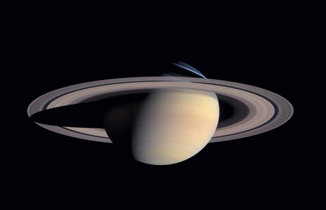 Mysterious beauty of Saturn images 3