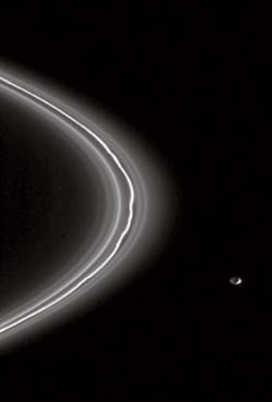 Mysterious beauty of Saturn images 5