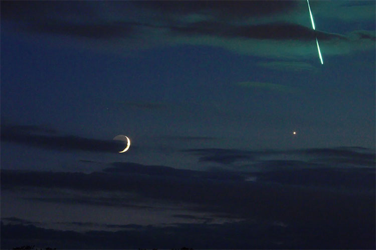 Picture 1 of Mysterious blue fireball ripped through Europe