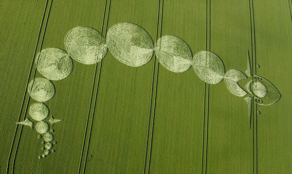 Picture 1 of Mysterious circles in the UK