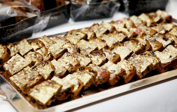 Picture 4 of Mysterious dishes during the Halloween devil feast