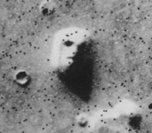 Picture 2 of Mysterious images on Mars