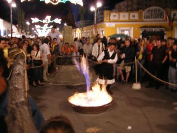 Picture 3 of Mysterious land where people drink