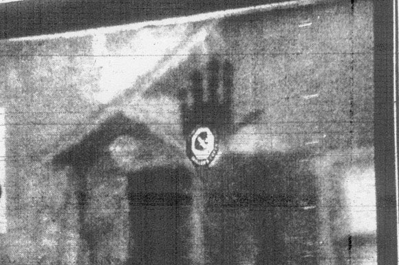 Picture 3 of Mysterious non-fuzzy fingerprint of a firefighter