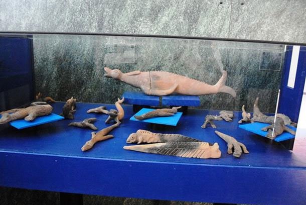 Picture 4 of Mysterious stone statues make us hypothesize: Did humans live at the same time as dinosaurs?