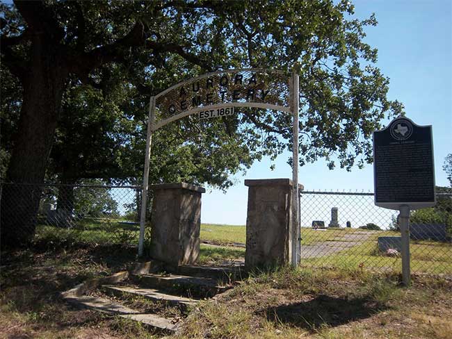 Picture 2 of Mysterious tomb of aliens