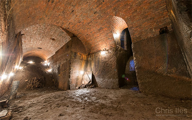 Picture 1 of Mysterious tunnels in the world