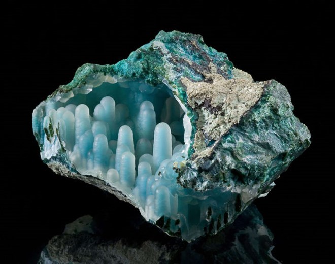 Picture 12 of Mysterious universe hidden in natural gems